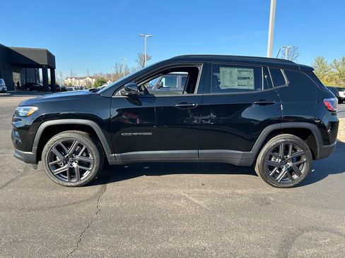 New 2026 Jeep Compass Limited AWD/4WD image 4