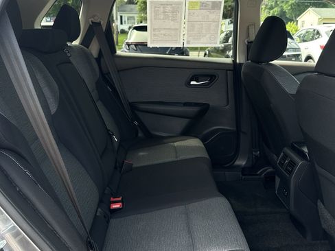 Used 2023 Nissan Rogue SV image 21
