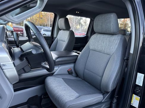 Used 2022 Ford F150 XLT w/ Equipment Group 302A High image 11