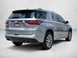 Used 2023 Chevrolet Traverse Premier FWD video 2