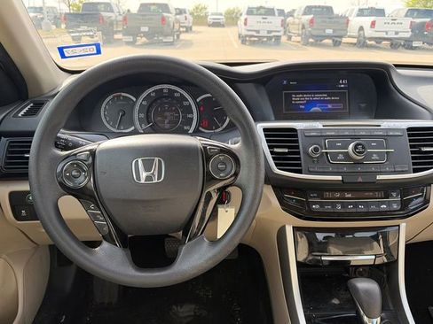 Used 2016 Honda Accord LX image 13