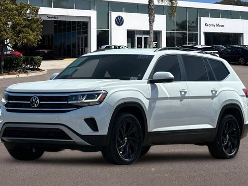 Used 2023 Volkswagen Atlas SE w/ Black Wheel Package FWD image 8