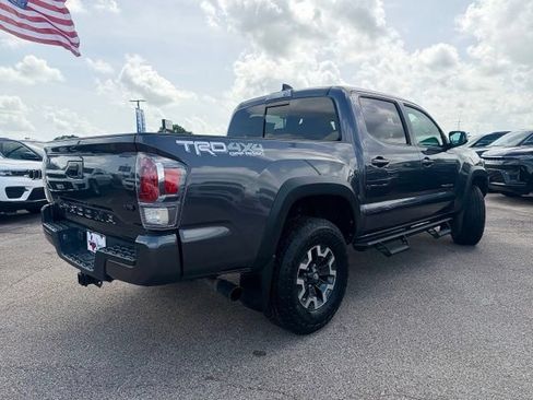Used 2023 Toyota Tacoma TRD Off-Road w/ Technology Package AWD/4WD image 6