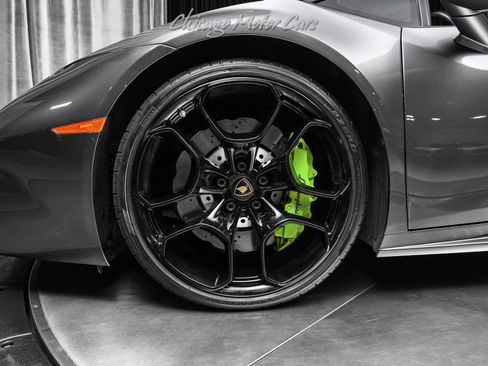 Used 2019 Lamborghini Huracan LP 580-2 RWD image 46