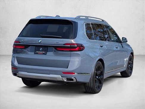 New 2026 BMW X7 xDrive40i image 2