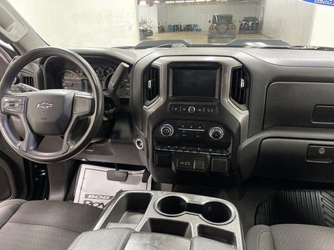 Used 2023 Chevrolet Silverado 1500 Custom Trail Boss AWD/4WD image 15