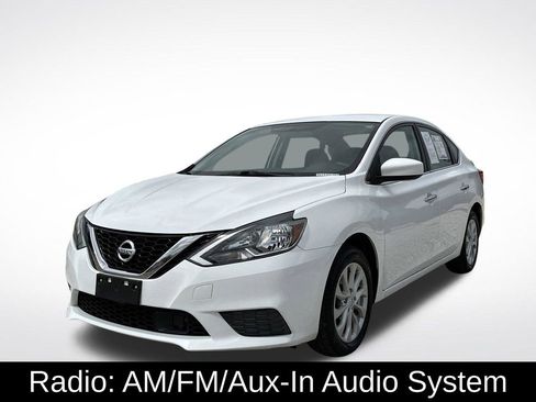 Used 2019 Nissan Sentra SV image 2