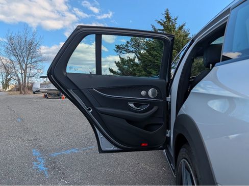 Used 2023 Mercedes-Benz E 450 4MATIC All-Terrain Wagon w/ Premium Package image 11