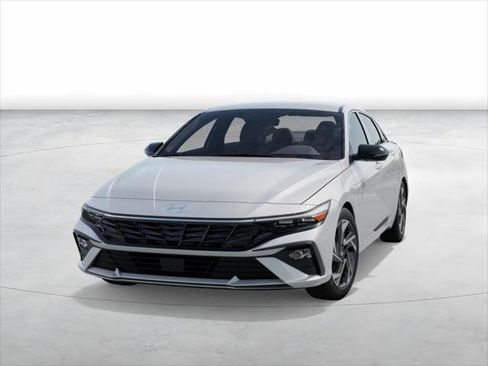 New 2025 Hyundai Elantra Sport image 6