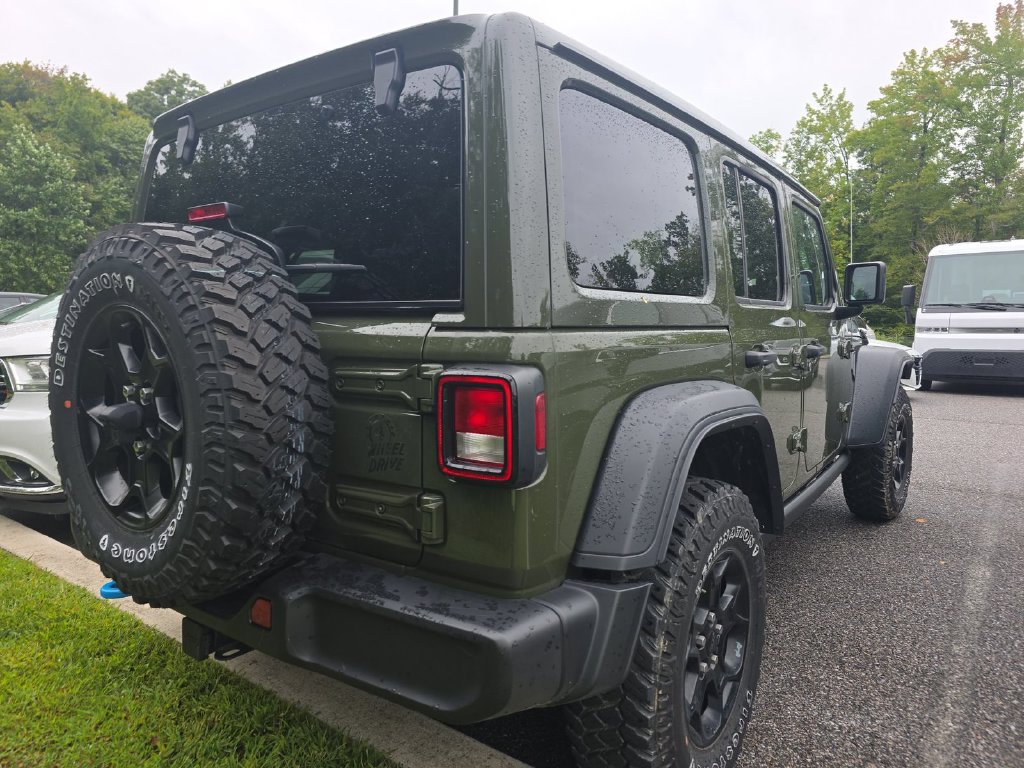 Certified 2023 Jeep Wrangler Unlimited w/ Sun & Screen Package AWD/4WD image 2