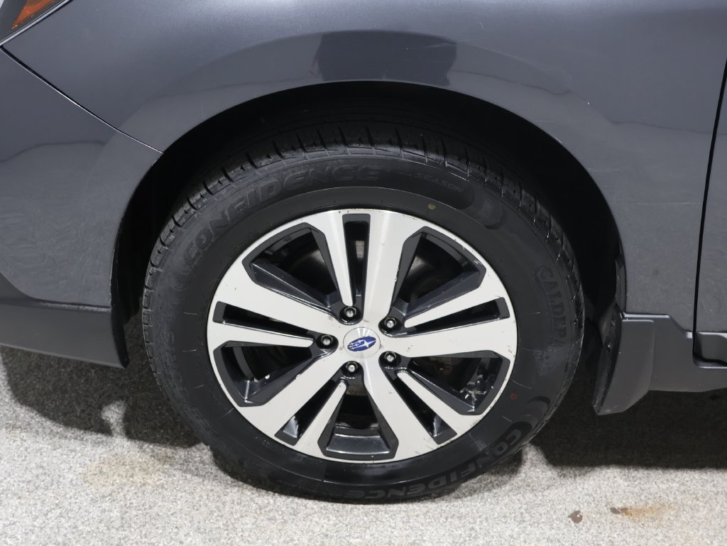 Used 2018 Subaru Outback 2.5i Limited AWD/4WD image 9