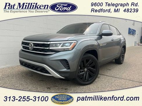 Used 2022 Volkswagen Atlas Cross Sport SE w/ Black Wheel Package AWD/4WD image 1