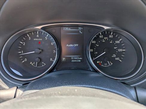 Used 2016 Nissan Rogue SV w/ SV Premium Package FWD image 11