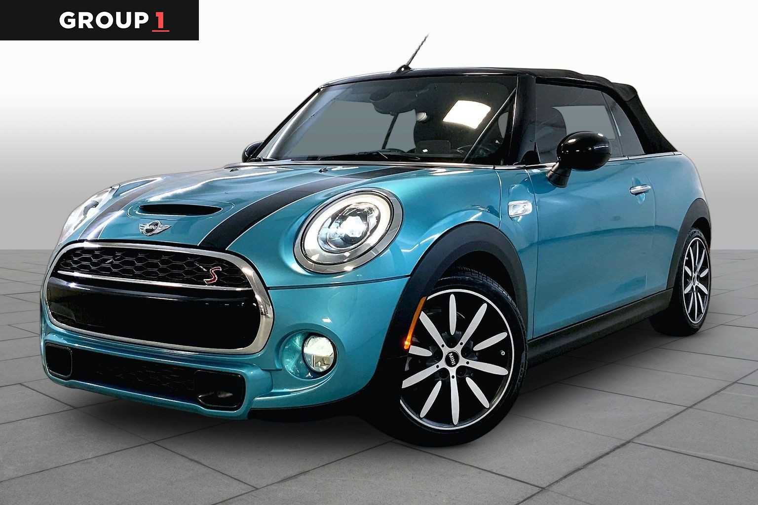 Used 2017 MINI Cooper S FWD image 1
