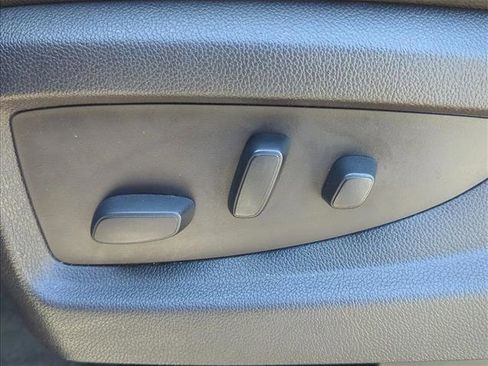 Used 2016 Chevrolet Tahoe LT image 9