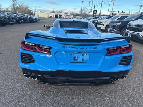 Used 2022 Chevrolet Corvette Stingray w/ Z51 Performance Package image 5
