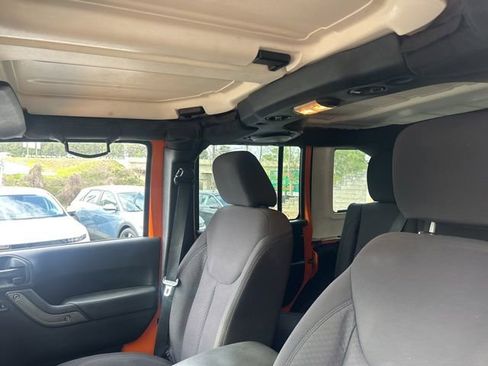 Used 2013 Jeep Wrangler Unlimited Sport image 10