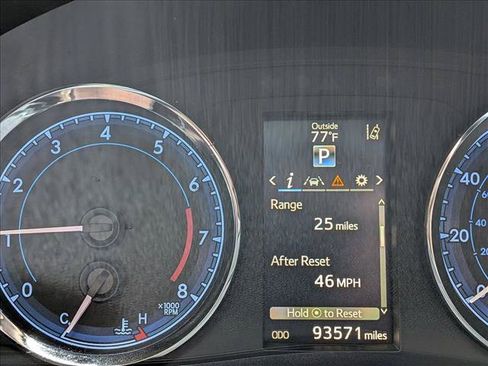 Used 2018 Toyota Corolla SE FWD image 10