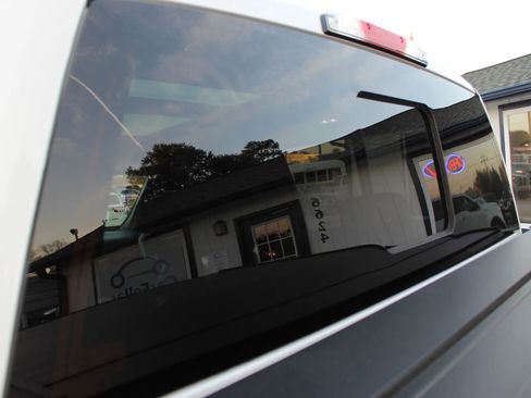 Used 2018 Ford F150 Lariat w/ Equipment Group 502A Luxury image 25