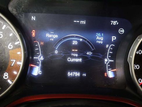 Used 2021 Jeep Compass Trailhawk AWD/4WD image 37
