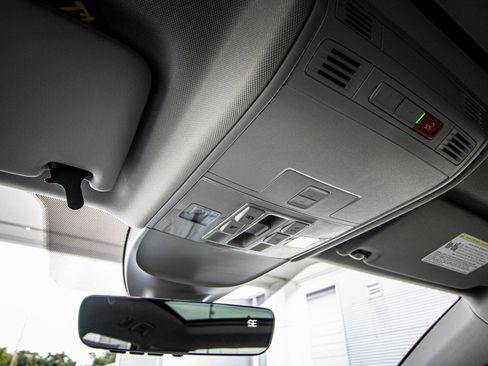 New 2026 Volkswagen Taos SE image 41