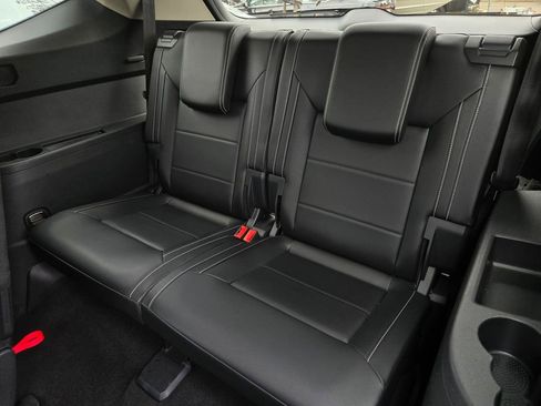 Used 2022 Volkswagen Atlas SEL AWD/4WD image 14