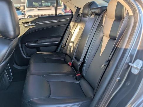 Certified 2022 Chrysler 300 Touring L image 22