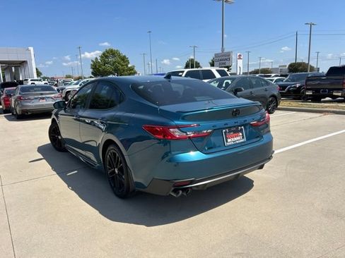 Used 2026 Toyota Camry SE w/ Convenience Package FWD image 6