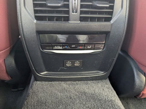 Used 2023 BMW i4 eDrive40 image 16