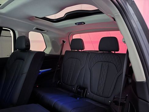 Used 2025 BMW X7 xDrive40i image 25