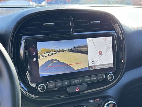 Certified 2023 Kia Soul EX image 4
