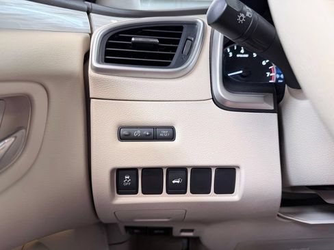 Used 2015 Nissan Murano SL AWD/4WD image 39