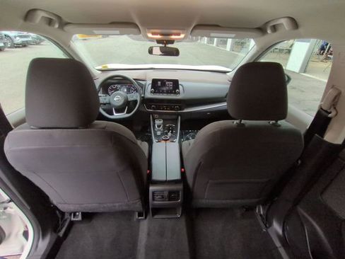 Used 2023 Nissan Rogue S image 19