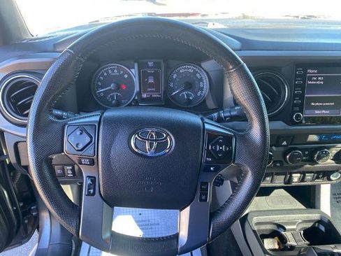 Used 2021 Toyota Tacoma TRD Off-Road image 18