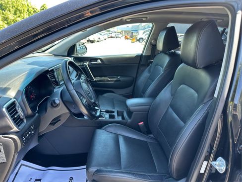 Used 2018 Kia Sportage EX w/ Option Group 040 AWD/4WD image 9