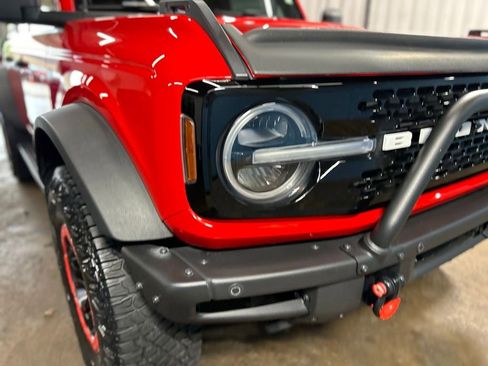 Used 2022 Ford Bronco Wildtrak AWD/4WD image 2