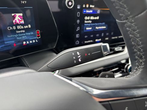 Used 2025 Chevrolet Equinox LT image 41