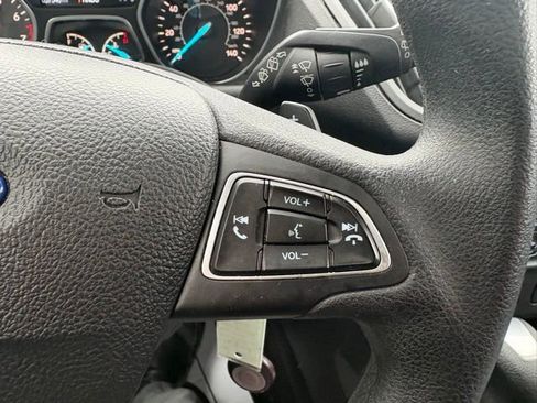 Certified 2017 Ford Escape SE image 20