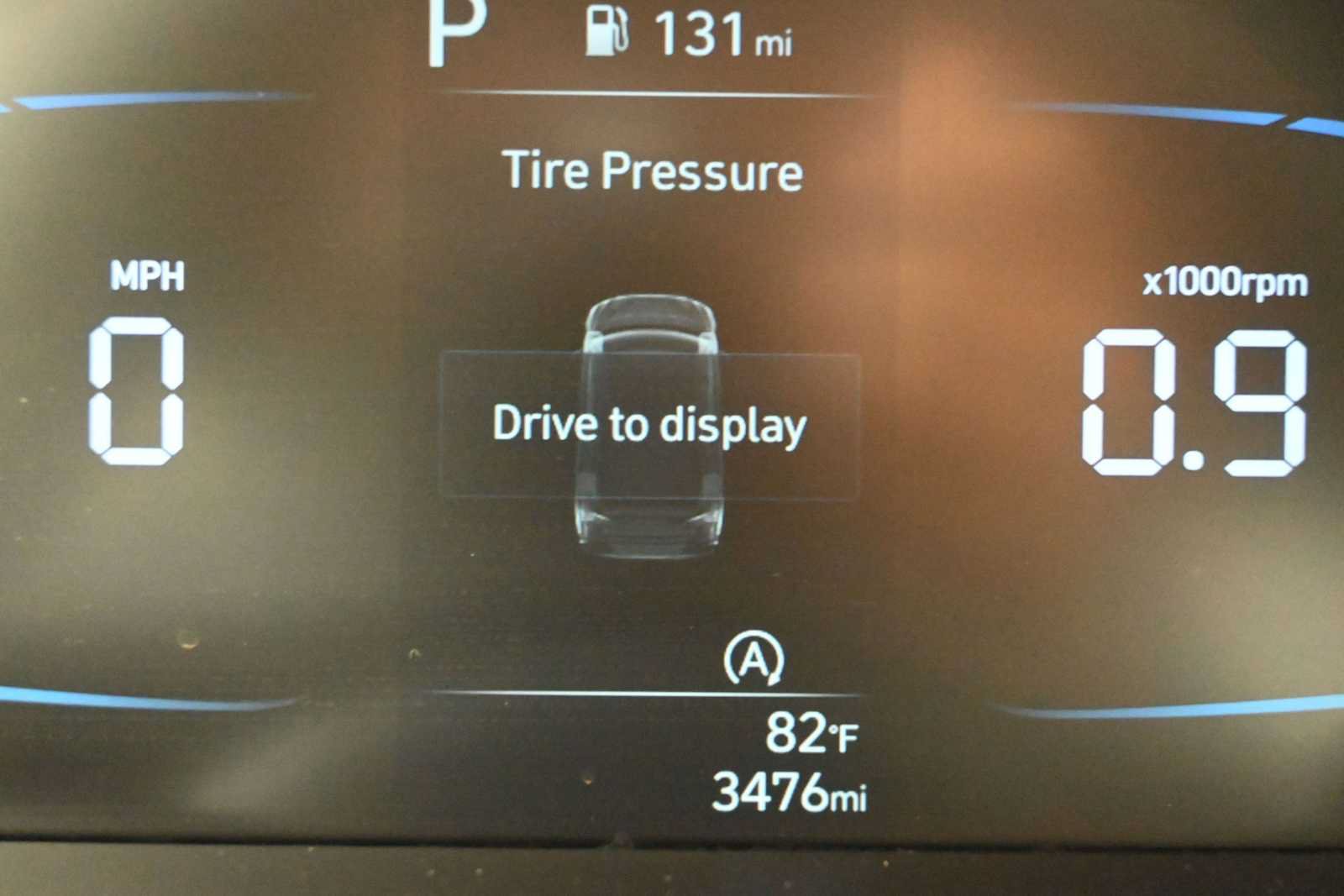 Certified 2025 Hyundai Elantra SE w/ Cargo Package FWD image 15