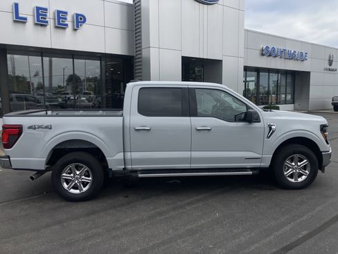 Certified 2024 Ford F150 XLT w/ Mobile Office Package AWD/4WD image 8