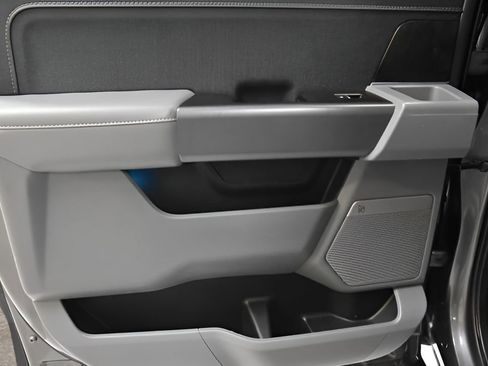 Used 2022 Ford F150 Lariat w/ Equipment Group 501A Mid image 7