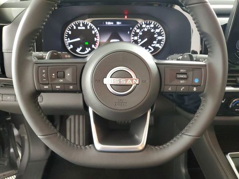 New 2025 Nissan Pathfinder SV image 22