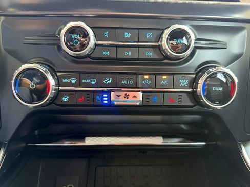 Used 2026 Ford F150 Raptor AWD/4WD image 25