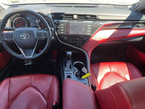Used 2020 Toyota Camry XSE FWD image 25