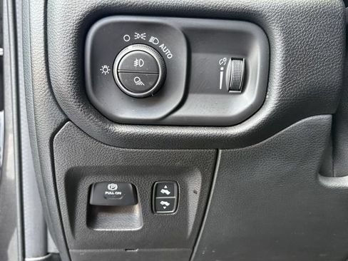 Used 2022 RAM 1500 Big Horn w/ Night Edition AWD/4WD image 29