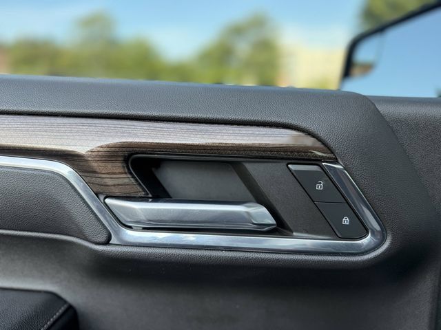 Used 2023 Chevrolet Silverado 1500 LT AWD/4WD image 12