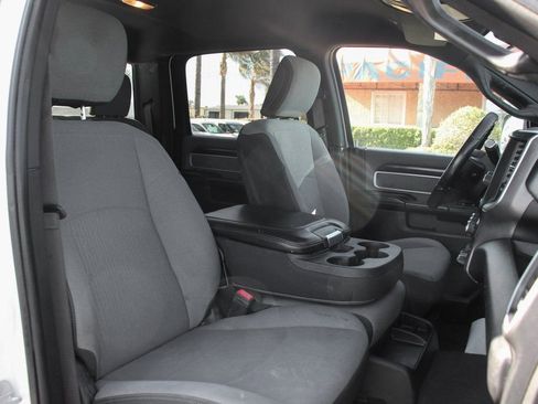 Used 2021 RAM 3500 Big Horn image 38