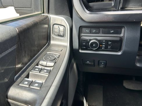 Used 2024 Ford F250 Lariat w/ Lariat Ultimate Package AWD/4WD image 25