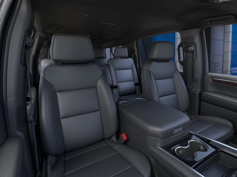 New 2026 Chevrolet Suburban LT w/ Comfort Package AWD/4WD image 30