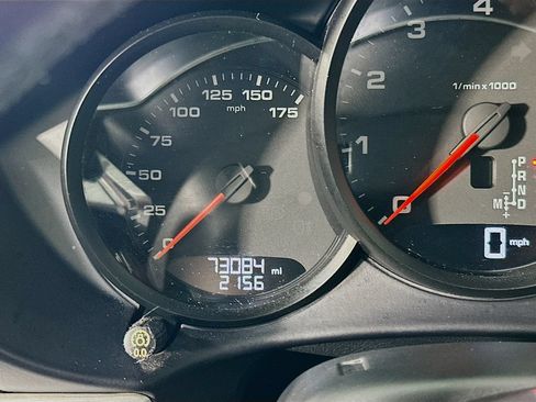 Used 2019 Porsche 718 Cayman RWD image 13